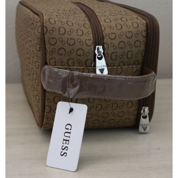 GUESS V7200082 Mocha Junction Travel Overnight Toiletry Cosmetic Case Bag $148 - Picture 4 of 11